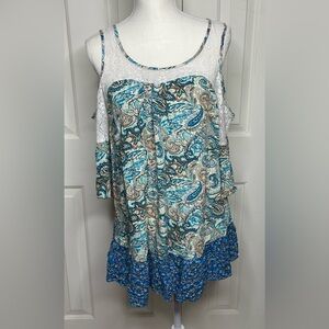 Umgee Blue and Brown Paisley Cold Shoulder Tunic 
Size Large